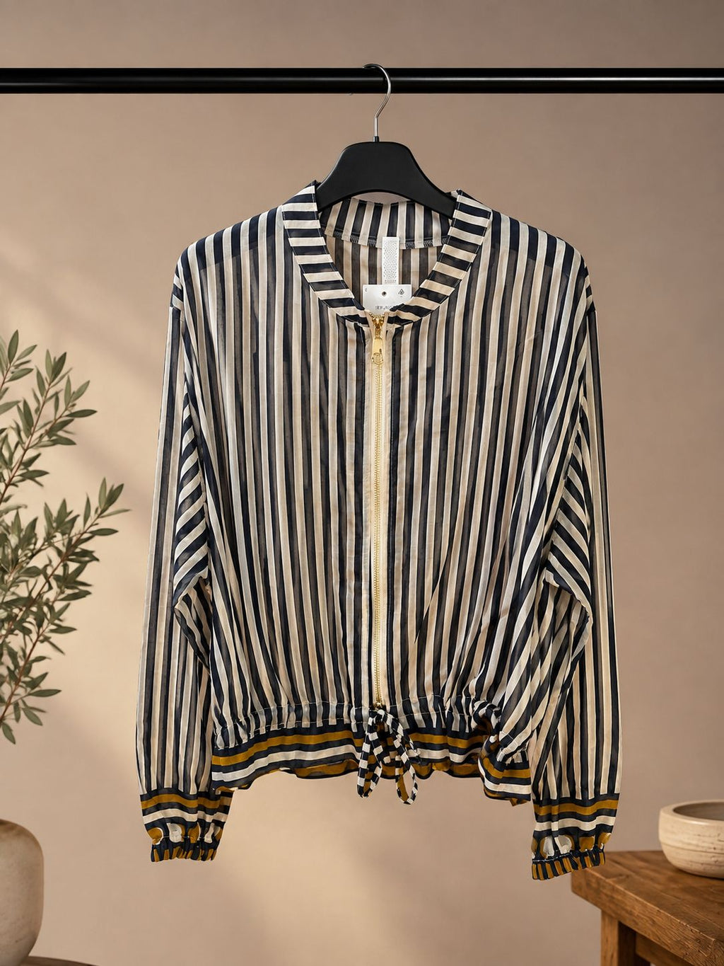 Chaqueta ligera de rayas